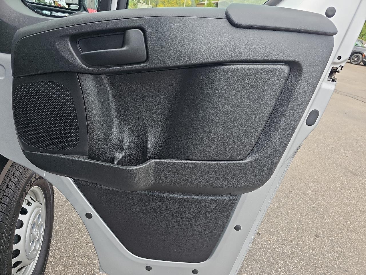 RAM ProMaster Cargo Van Tradesman 1500 High Roof 136" WB w/Pass Seat 2026