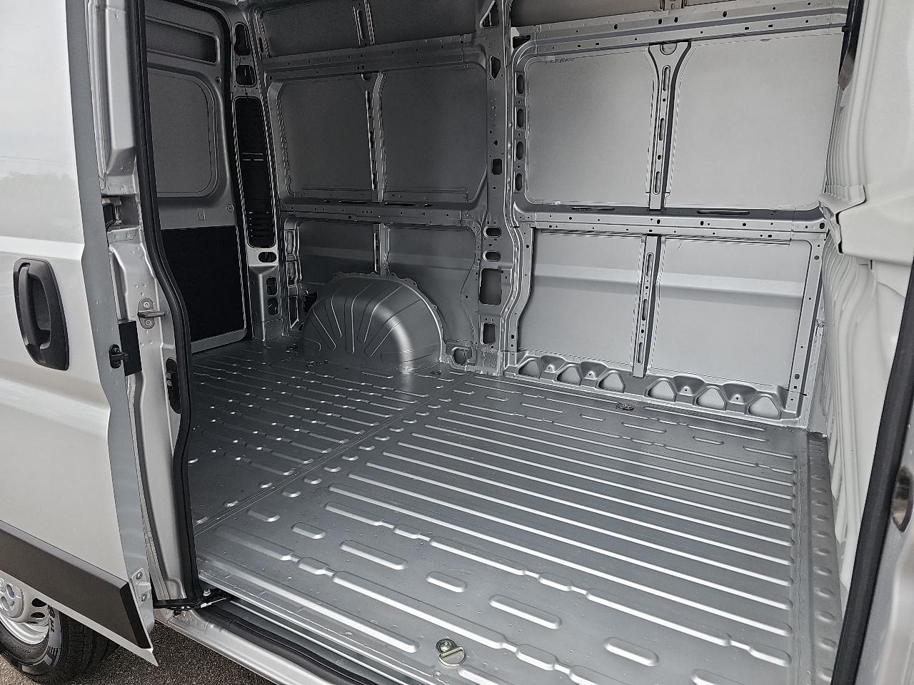 RAM ProMaster Cargo Van Tradesman 1500 High Roof 136" WB w/Pass Seat 2026