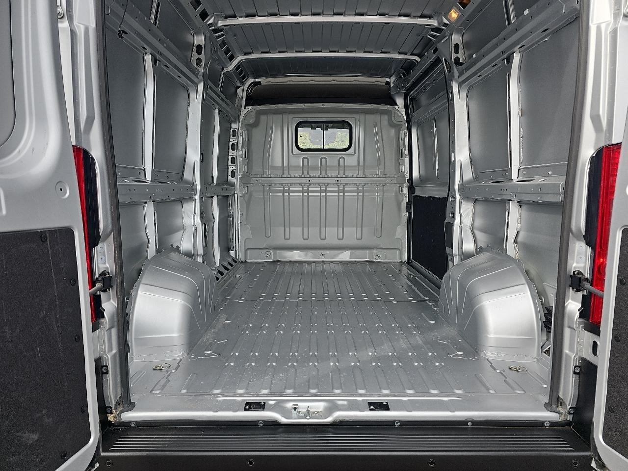 RAM ProMaster Cargo Van Tradesman 1500 High Roof 136" WB w/Pass Seat 2026