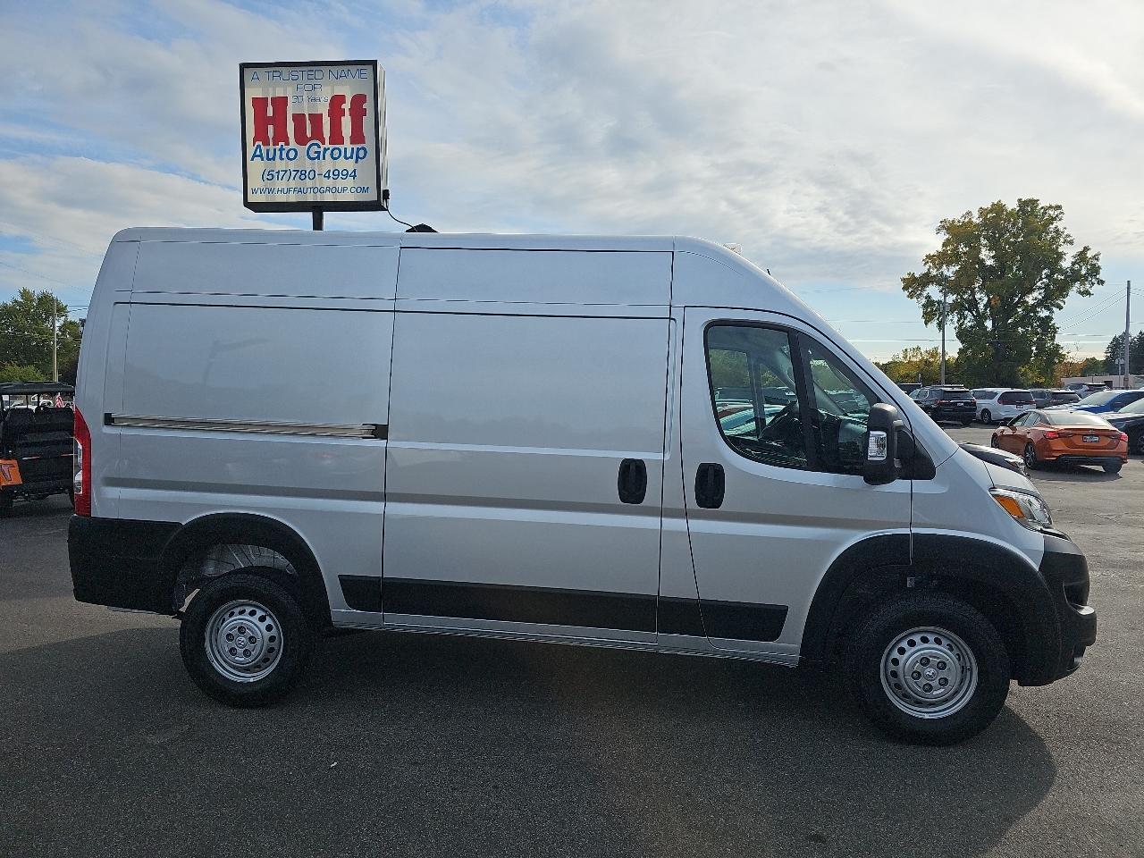 RAM ProMaster Cargo Van Tradesman 1500 High Roof 136" WB w/Pass Seat 2026