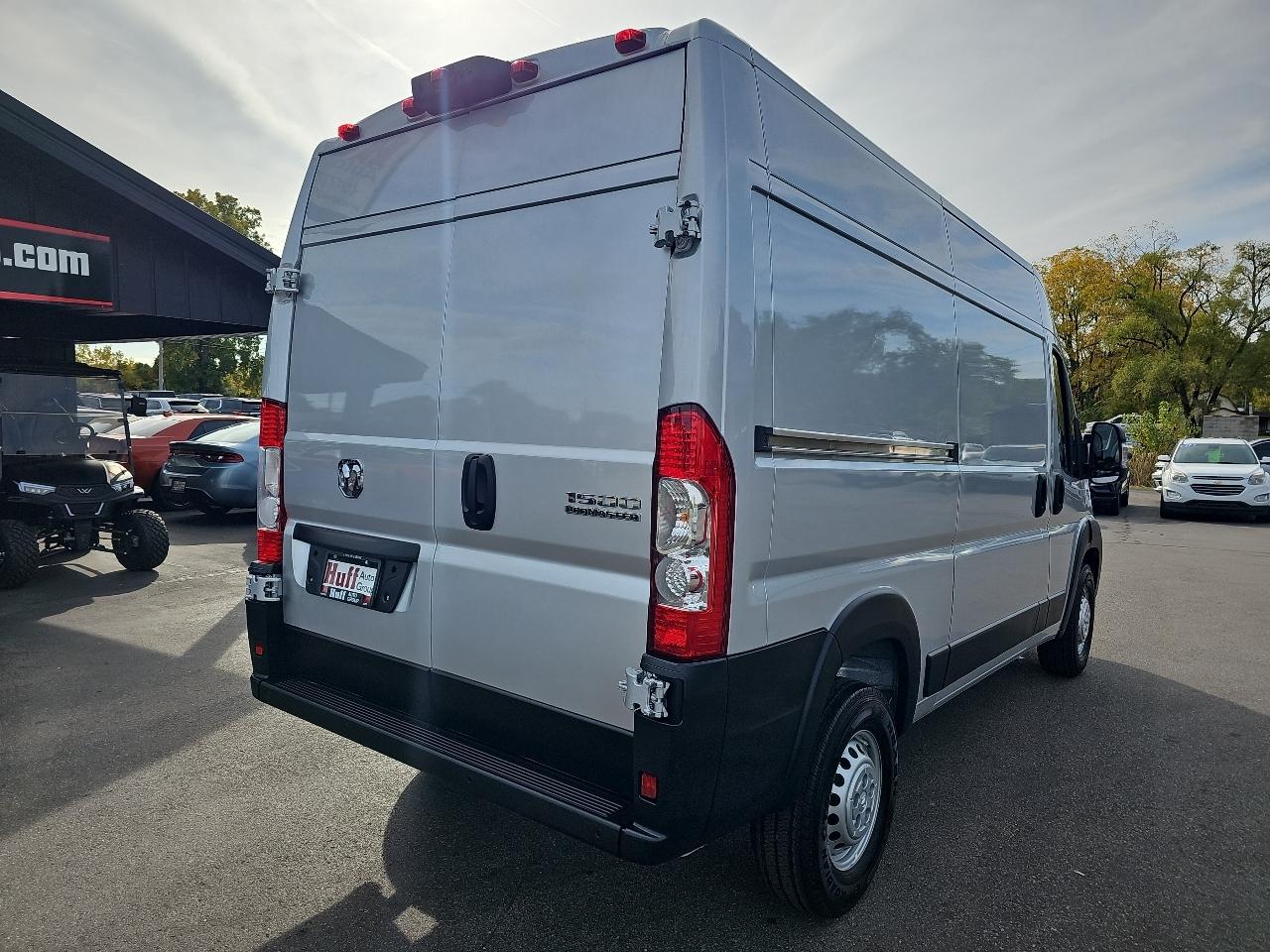 RAM ProMaster Cargo Van Tradesman 1500 High Roof 136" WB w/Pass Seat 2026