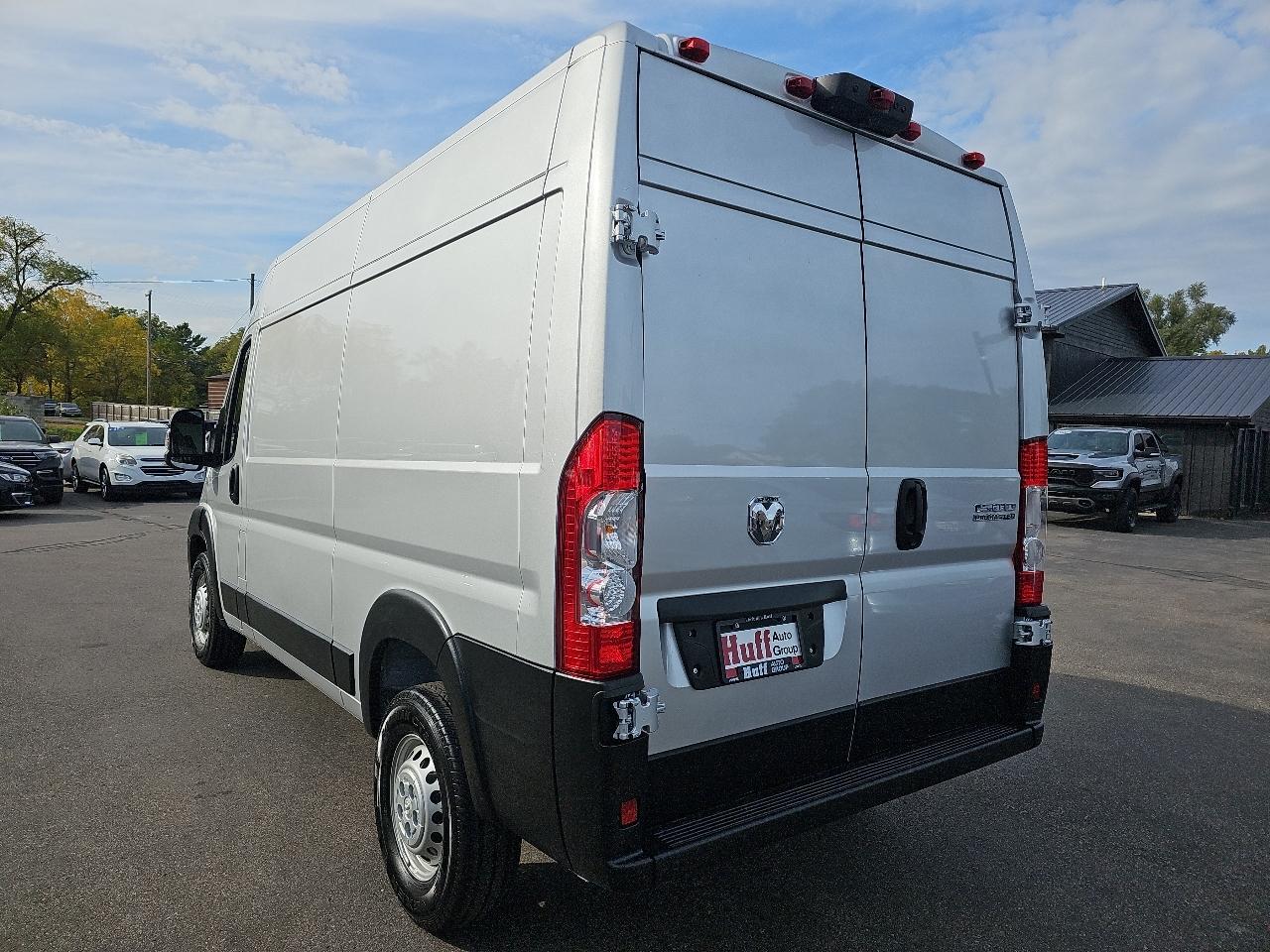 RAM ProMaster Cargo Van Tradesman 1500 High Roof 136" WB w/Pass Seat 2026