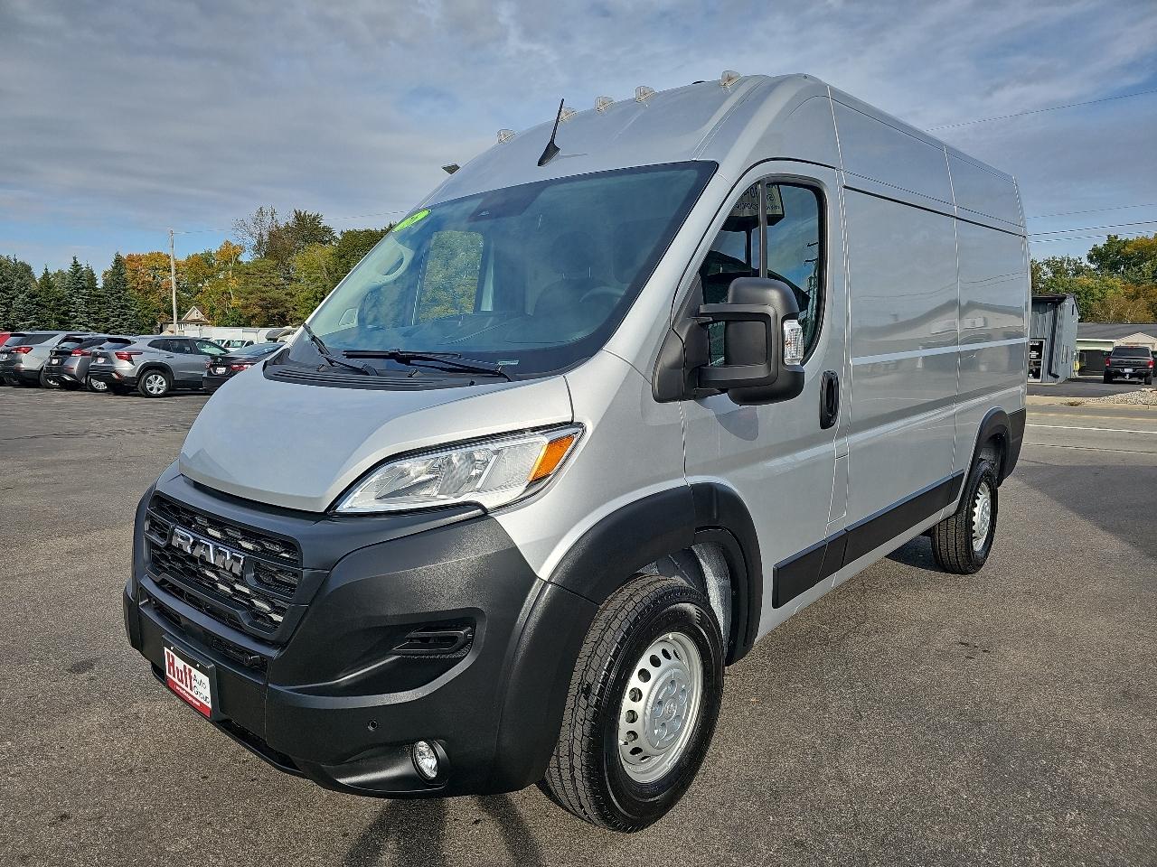 RAM ProMaster Cargo Van Tradesman 1500 High Roof 136" WB w/Pass Seat 2026