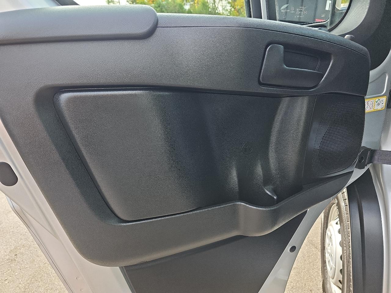 RAM ProMaster Cargo Van Tradesman 1500 High Roof 136" WB w/Pass Seat 2026
