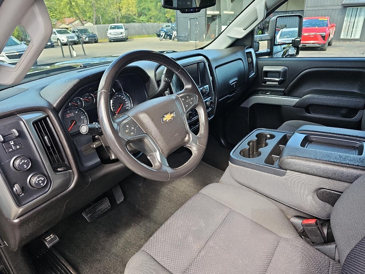 Chevrolet Silverado 2500HD 4WD Crew Cab 153.7" LT 2018
