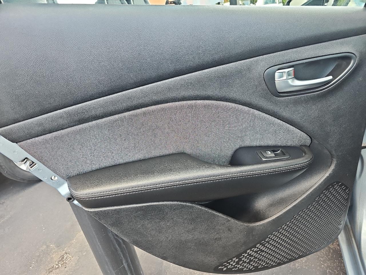 Dodge Dart 4dr Sdn SXT 2013