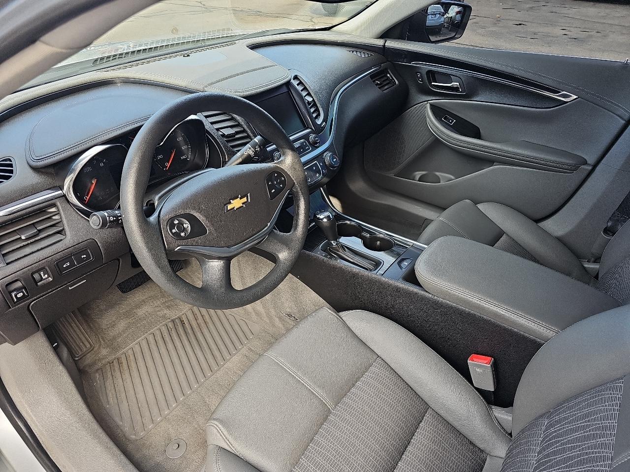 Chevrolet Impala 4dr Sdn LS w/1FL 2018