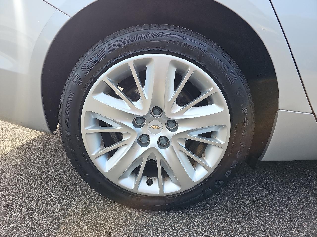 Chevrolet Impala 4dr Sdn LS w/1FL 2018