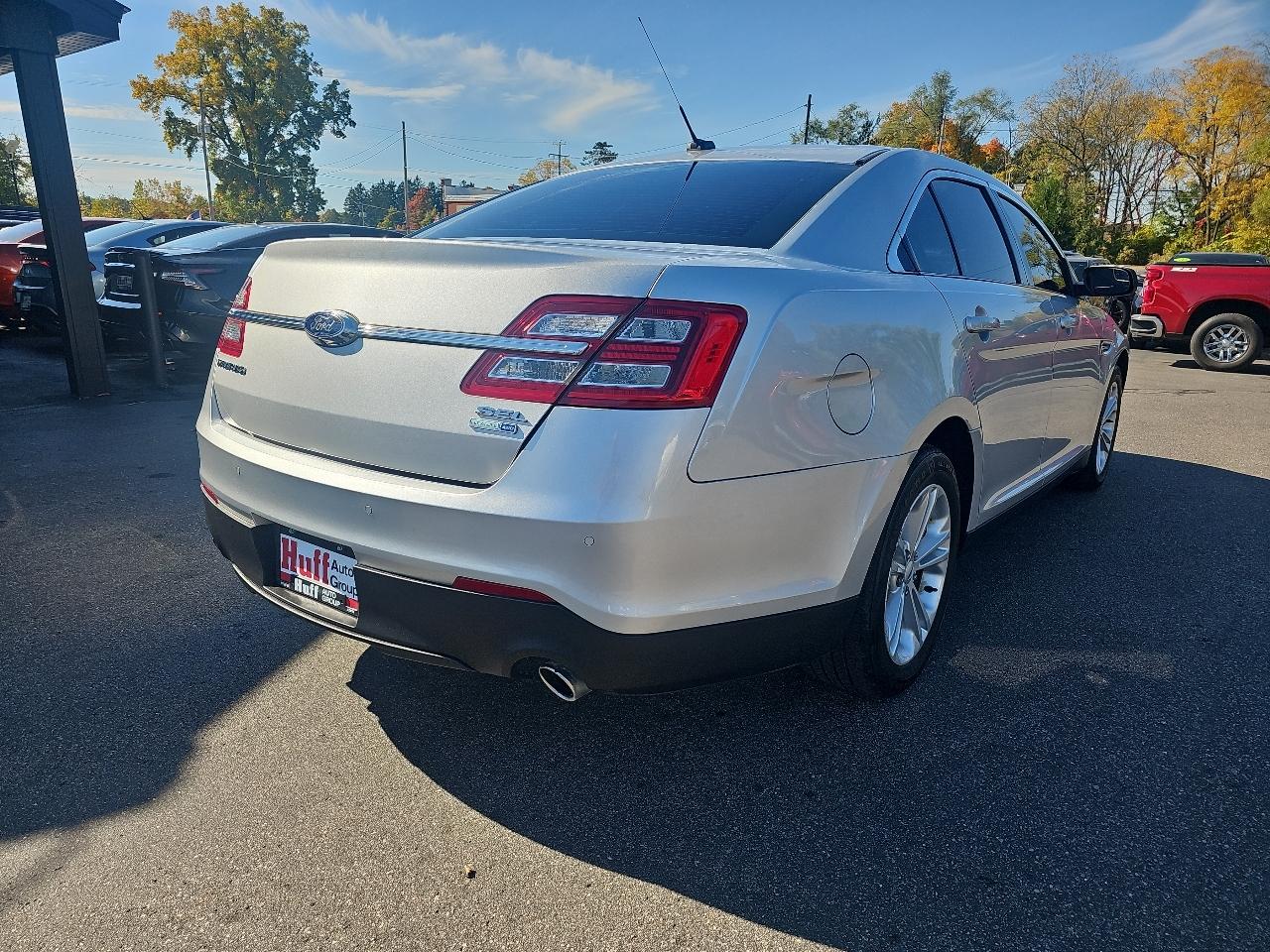 Ford Taurus SEL AWD 2018