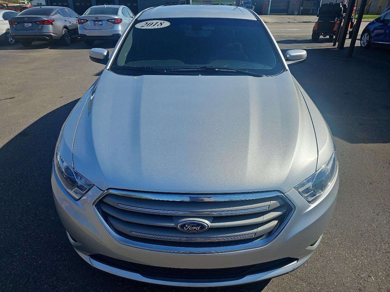 Ford Taurus SEL AWD 2018