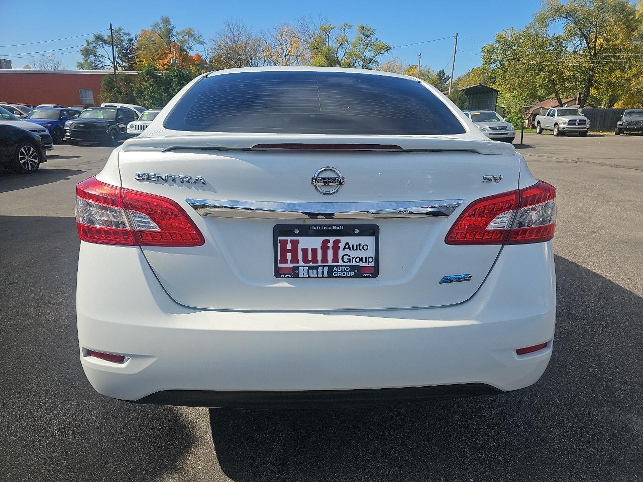 Nissan Sentra 4dr Sdn I4 CVT SV 2014