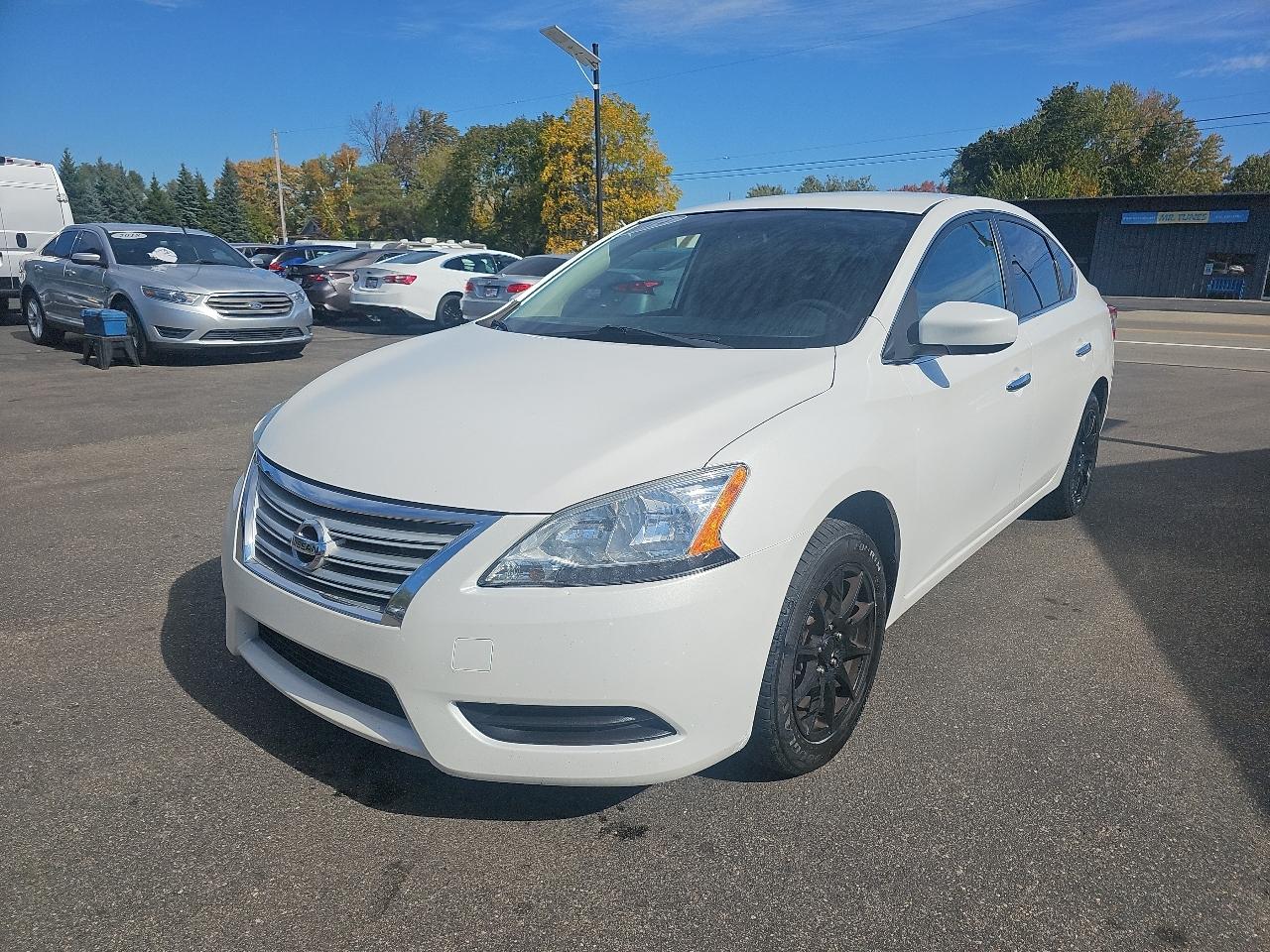 Nissan Sentra 4dr Sdn I4 CVT SV 2014