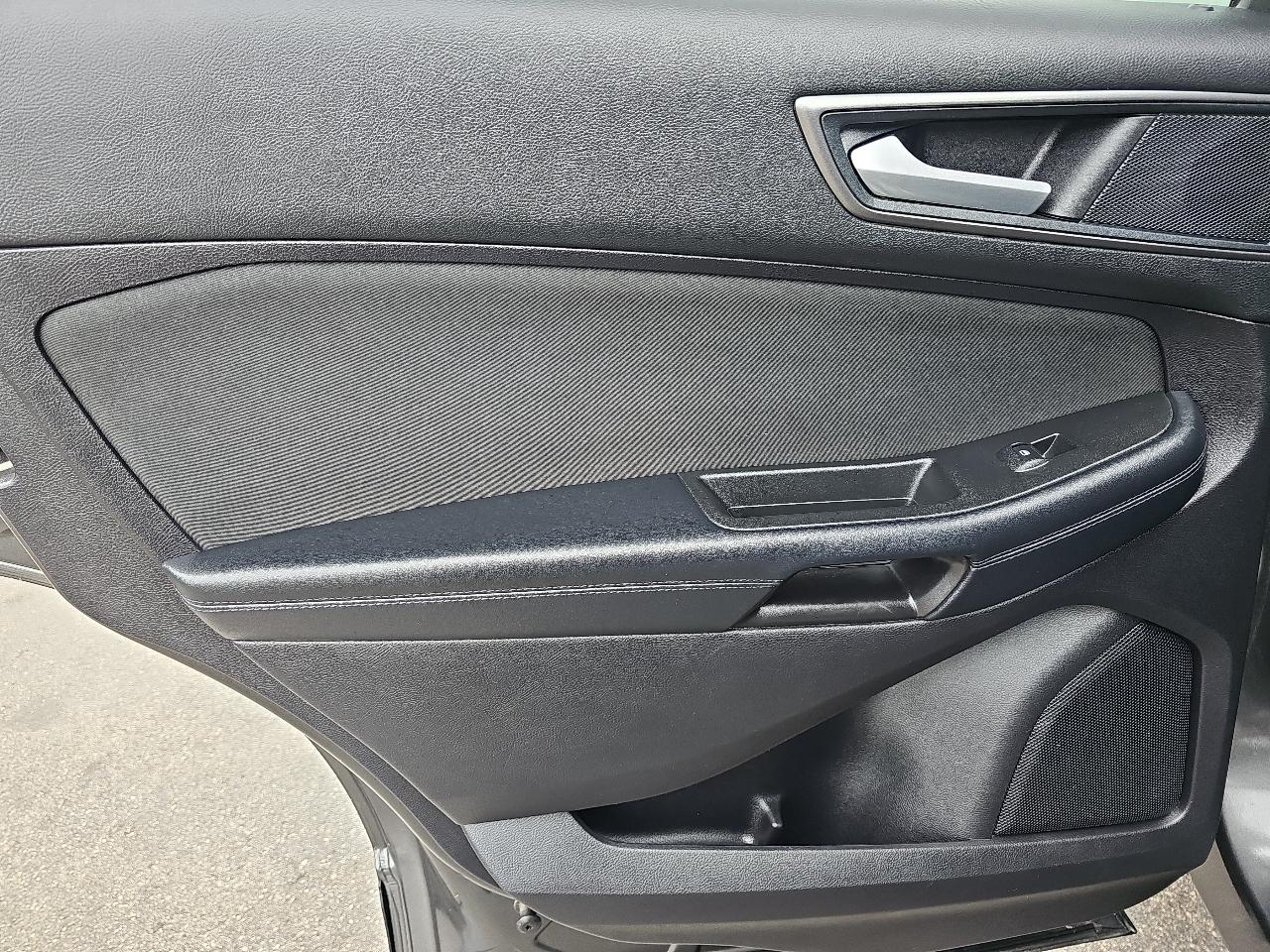 Ford Edge SE FWD 2019