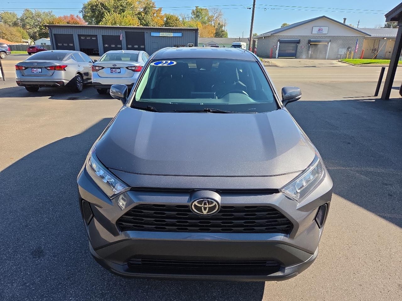 Toyota RAV4 LE AWD (Natl) 2022