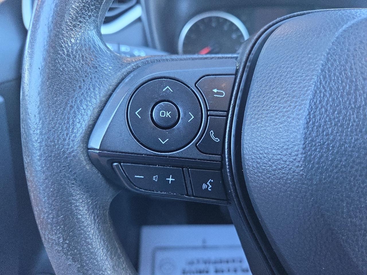 Toyota RAV4 LE AWD (Natl) 2022