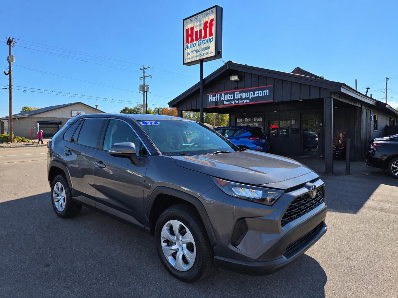 Toyota RAV4 LE AWD (Natl) 2022