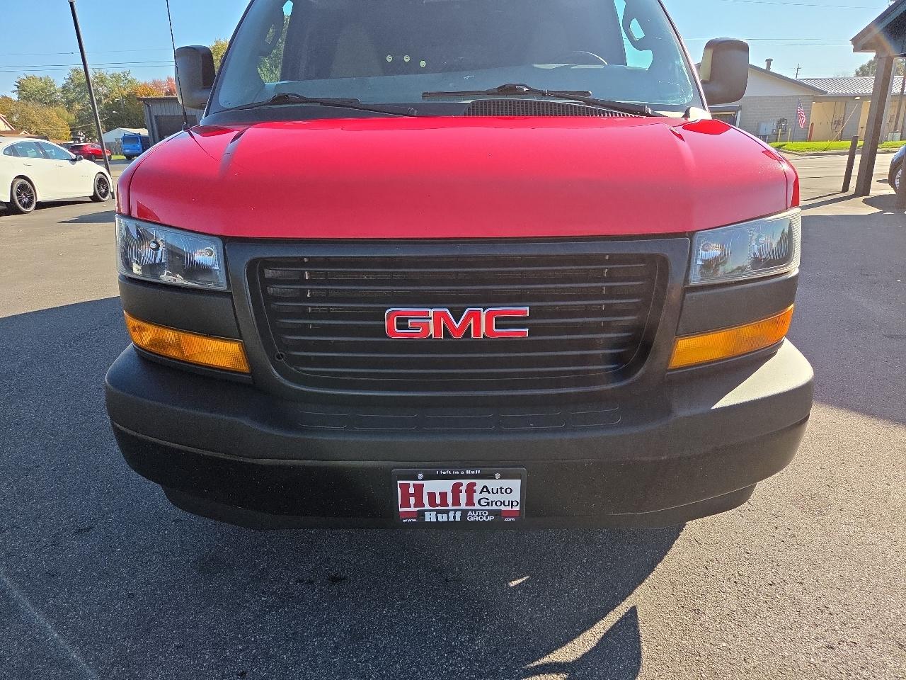 GMC Savana Cargo Van RWD 2500 135" 2019