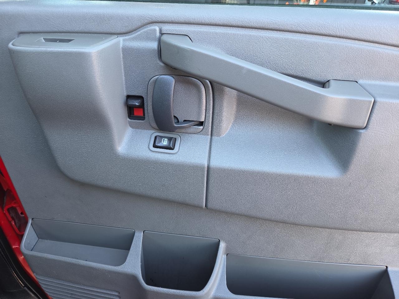 GMC Savana Cargo Van RWD 2500 135" 2019