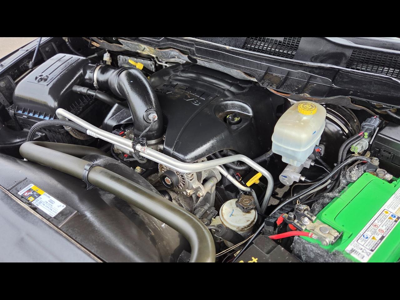 RAM 2500 4WD Reg Cab 140.5" Tradesman 2015