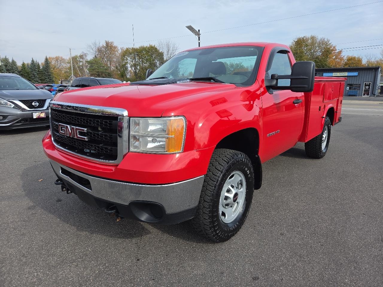 GMC Sierra 2500HD 4WD Reg Cab 133.7" Work Truck 2013