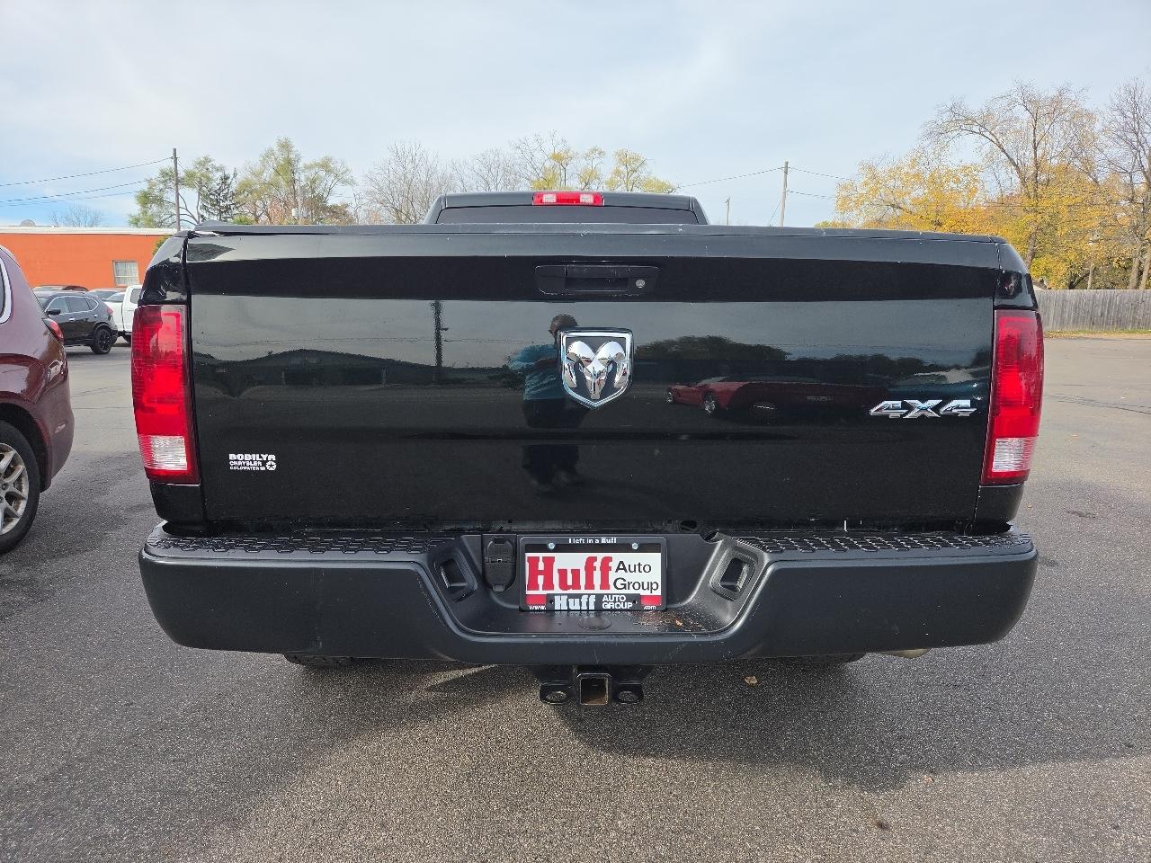 RAM 1500 4WD Reg Cab 140.5" Tradesman 2015