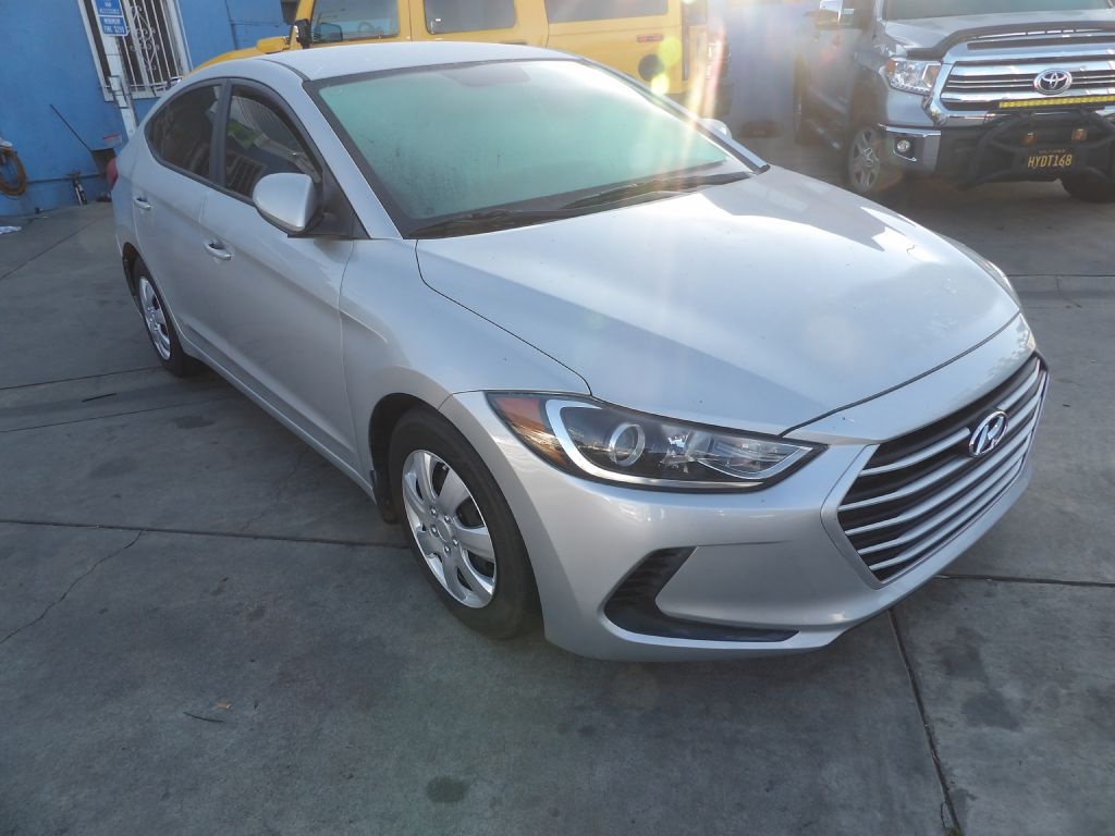 Hyundai Elantra Limited 2020