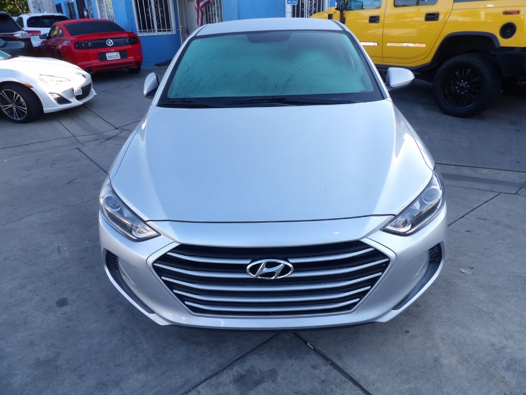 Hyundai Elantra Limited 2020