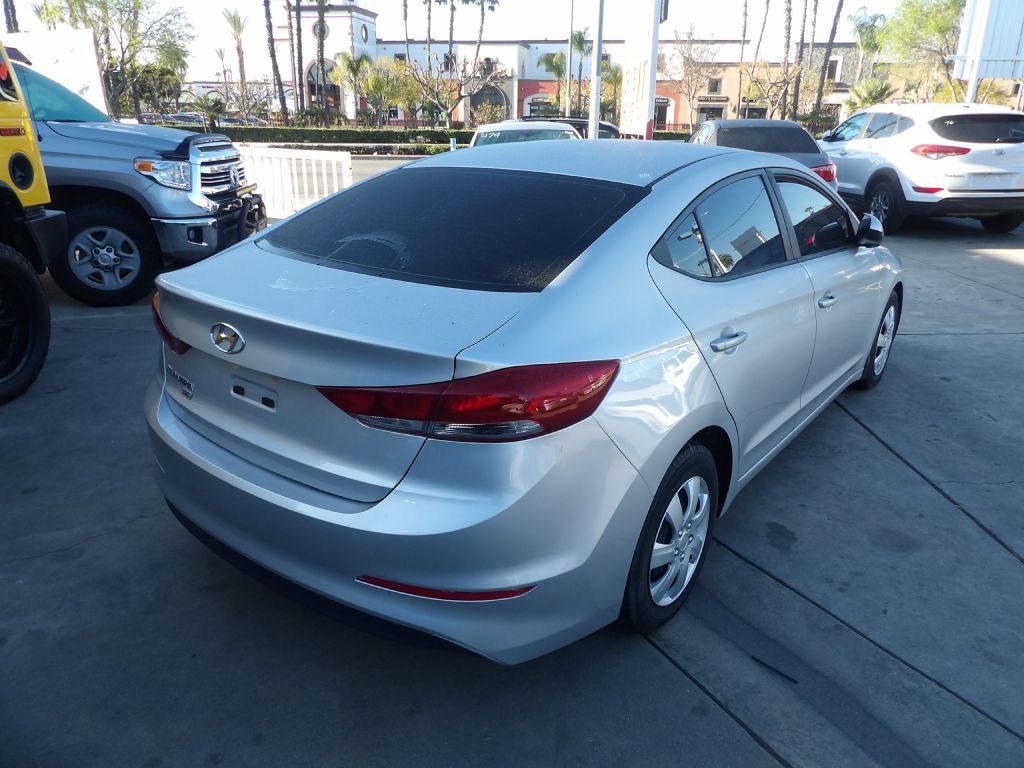 Hyundai Elantra Limited 2020