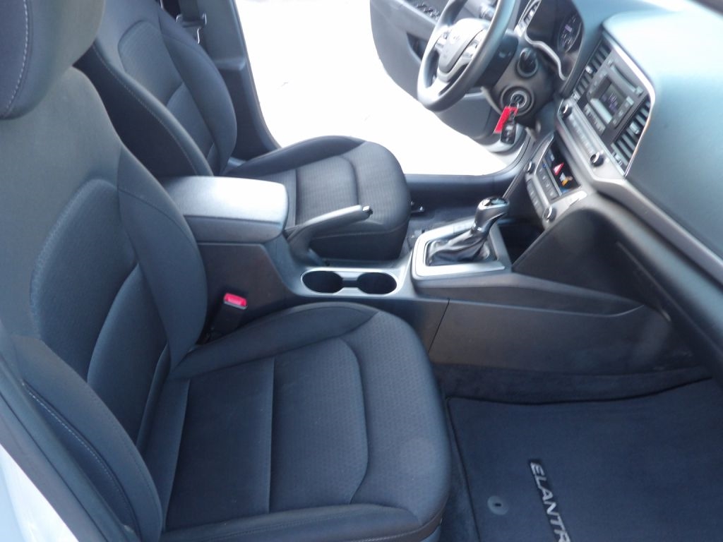 Hyundai Elantra Limited 2020