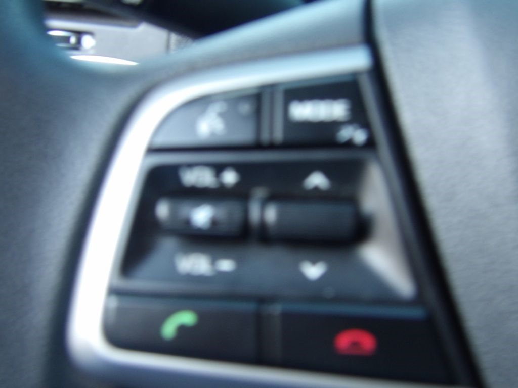 Hyundai Elantra Limited 2020