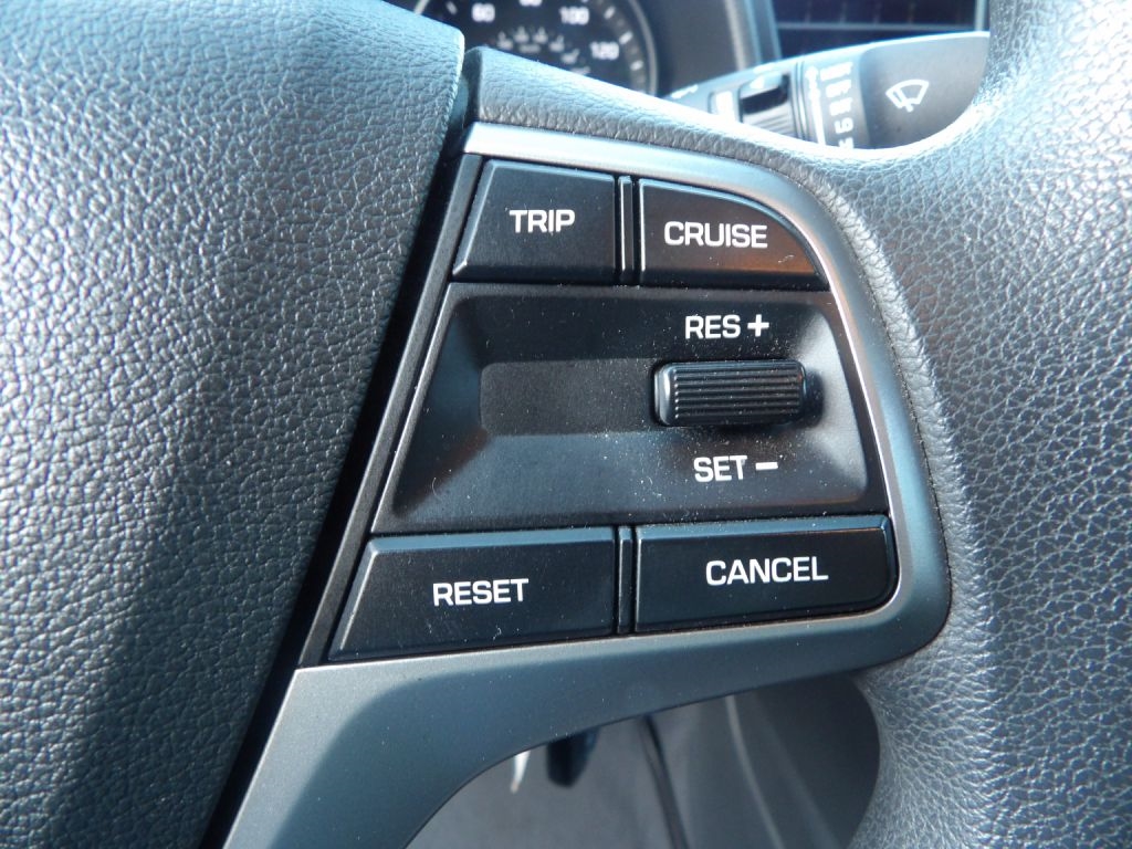 Hyundai Elantra Limited 2020