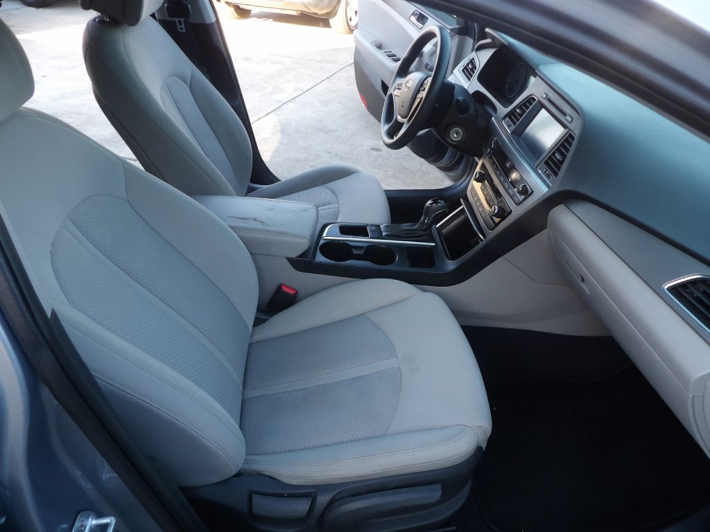 Hyundai Elantra Limited 2020