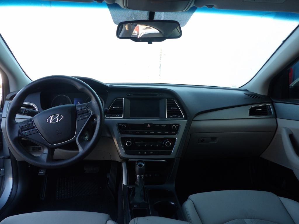 Hyundai Elantra Limited 2020