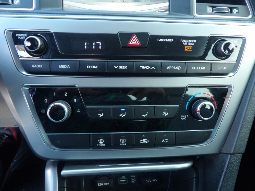 Hyundai Elantra Limited 2020