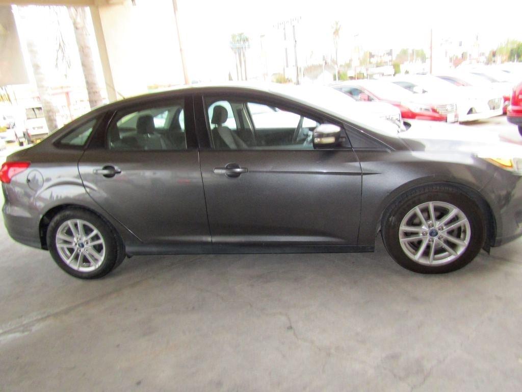 Ford Focus SE Sedan 2015