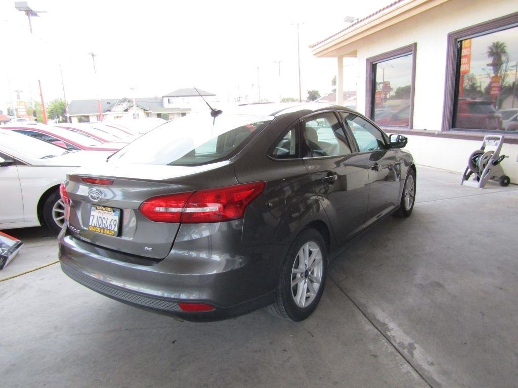 Ford Focus SE Sedan 2015