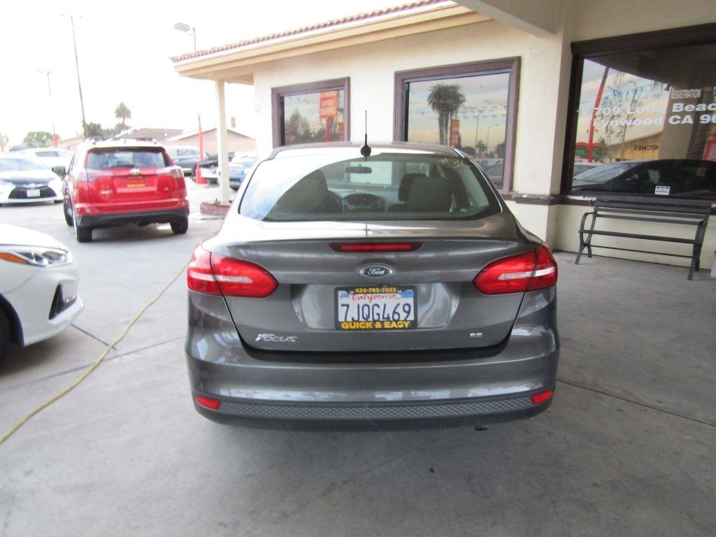 Ford Focus SE Sedan 2015