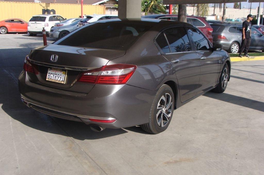 Honda Accord LX Sedan CVT 2017