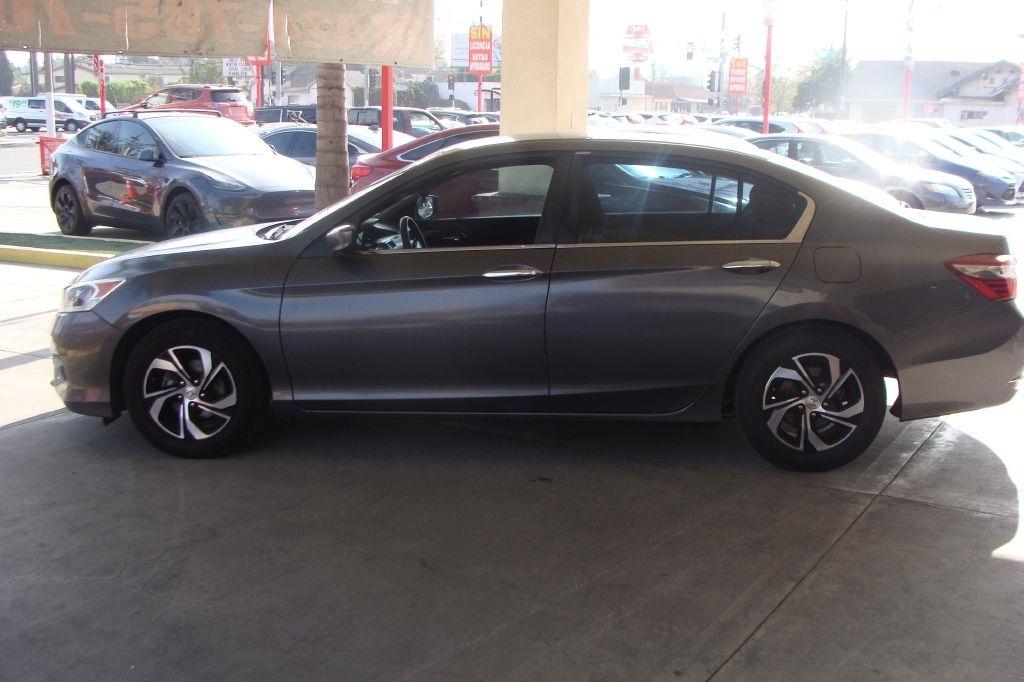 Honda Accord LX Sedan CVT 2017