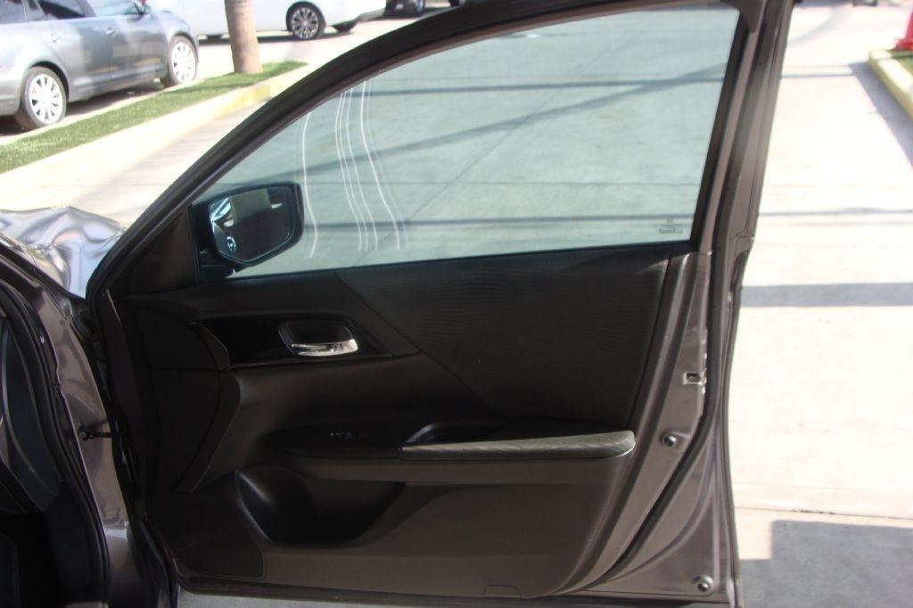 Honda Accord LX Sedan CVT 2017