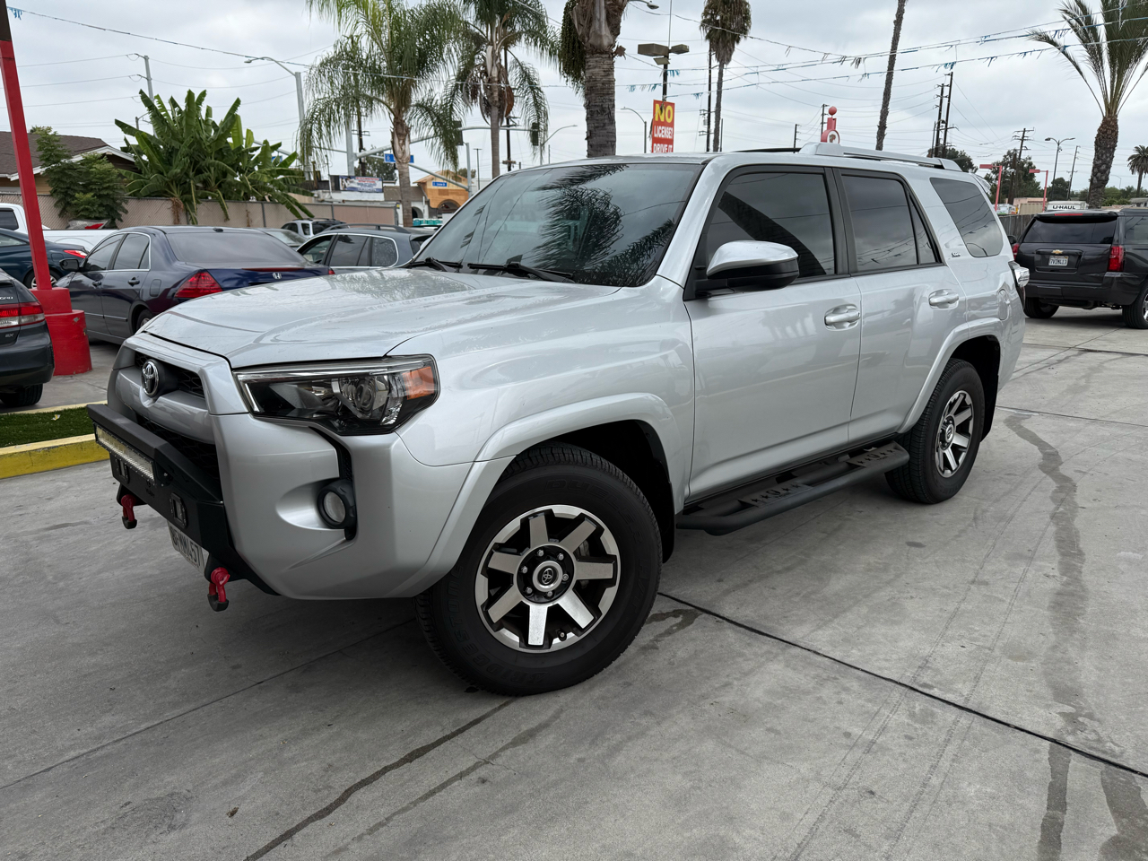2018 Toyota 4Runner SR5's photo