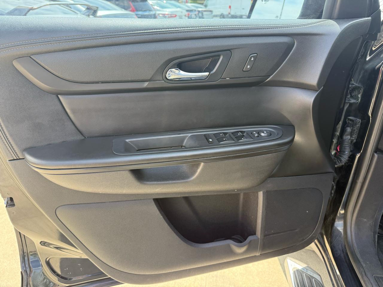 Chevrolet Traverse 1LT FWD 2014