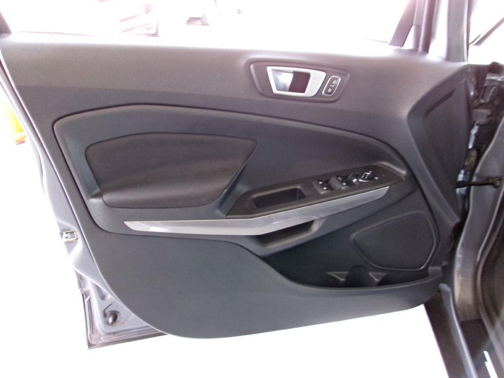 Ford EcoSport SE 2018
