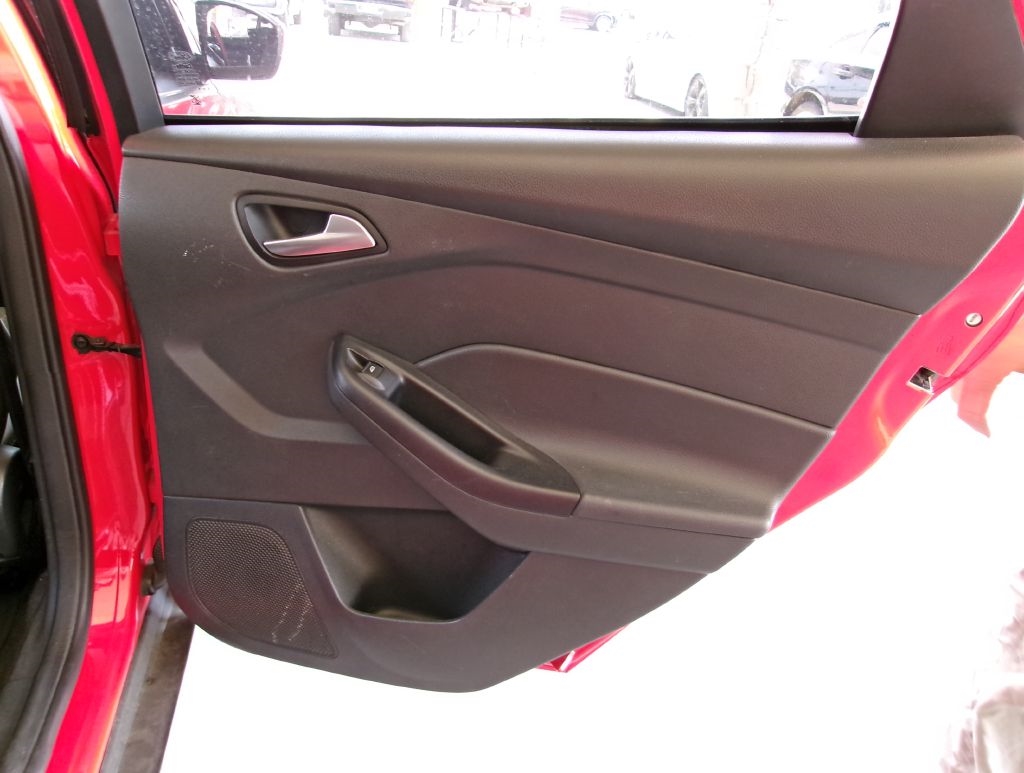 Ford Focus SE Hatch 2013