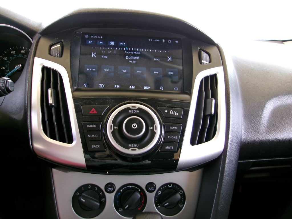 Ford Focus SE Hatch 2013