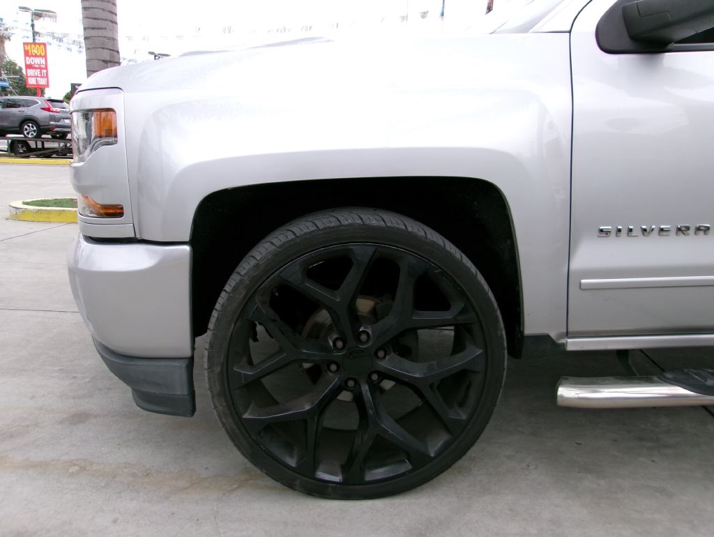 Chevrolet Silverado 1500 LT Crew Cab 2WD 2016 Chevrolet Silverado 1500 LT Crew Cab 2WD 2016