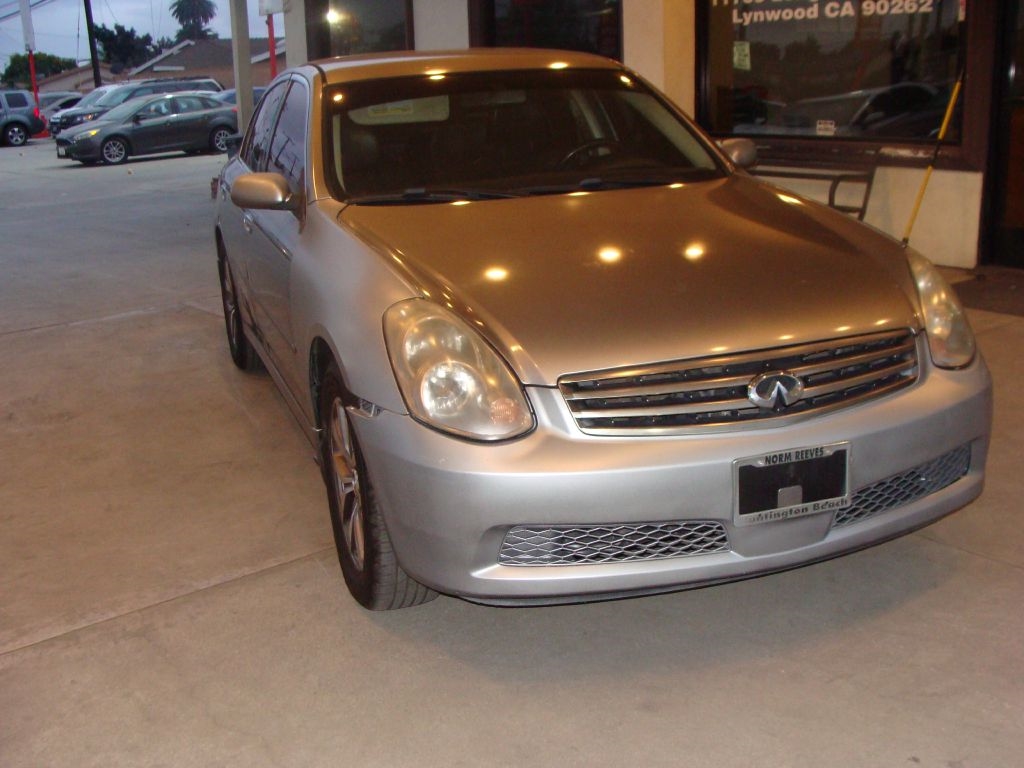 Infiniti G35 Sedan 2005