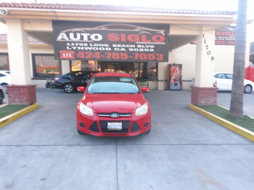 2013 Ford Focus SE Sedan