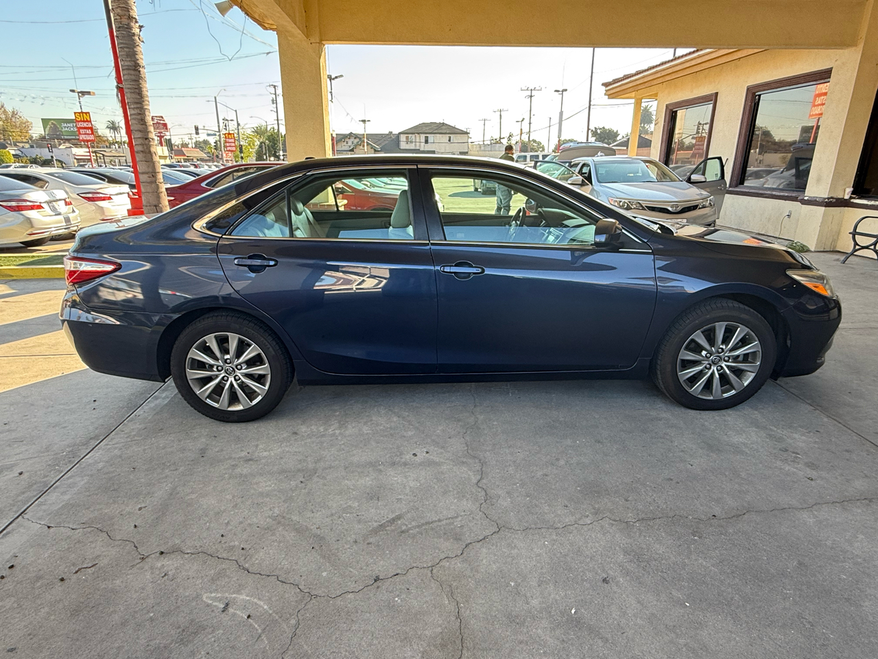 Toyota Camry XLE 2017