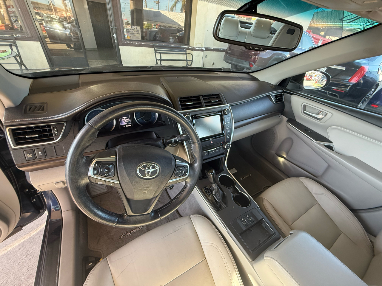 Toyota Camry XLE 2017